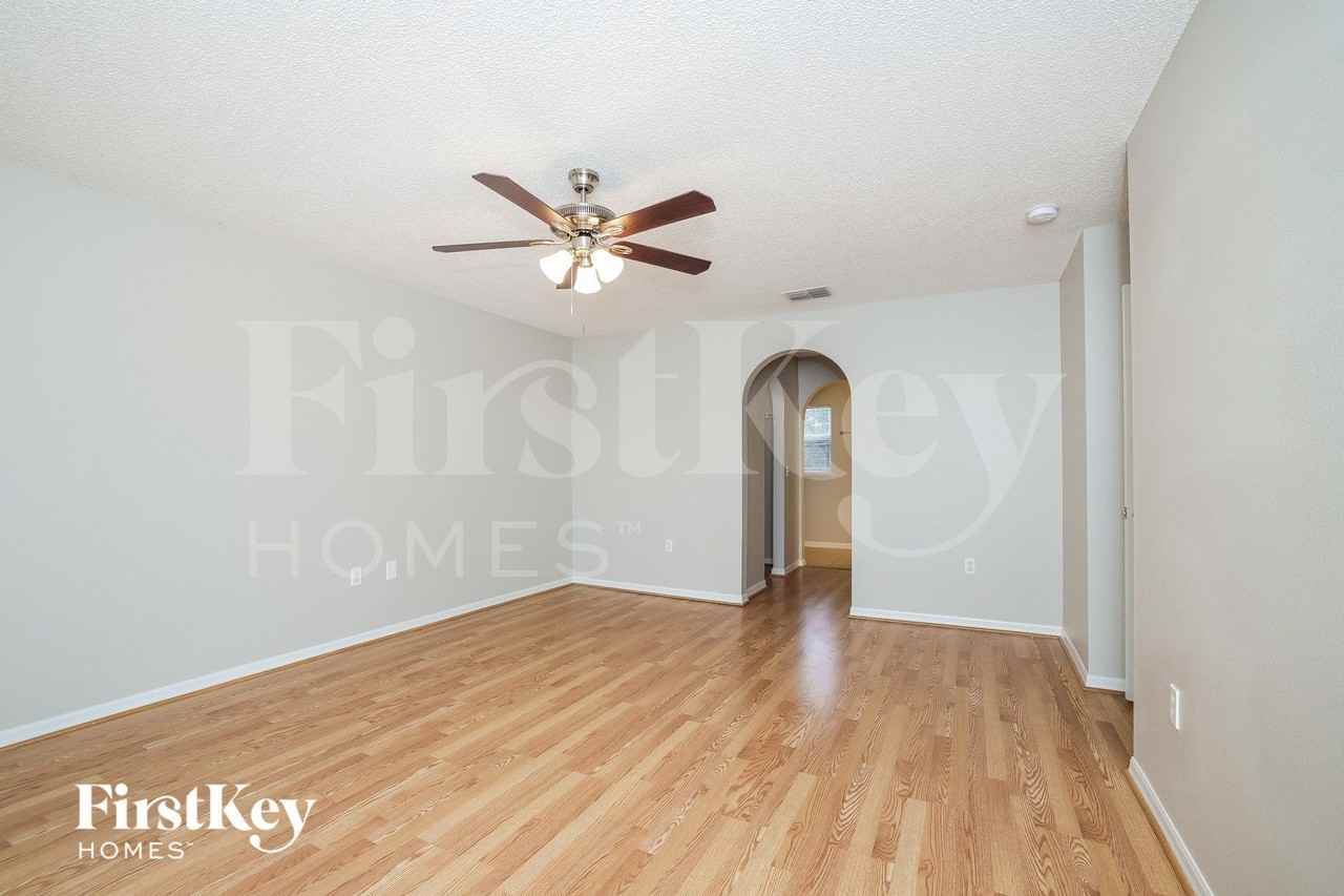 403 Gannet Ct - Photo 7 of 15