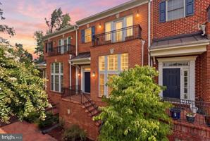 featured image of 728 Vestal St