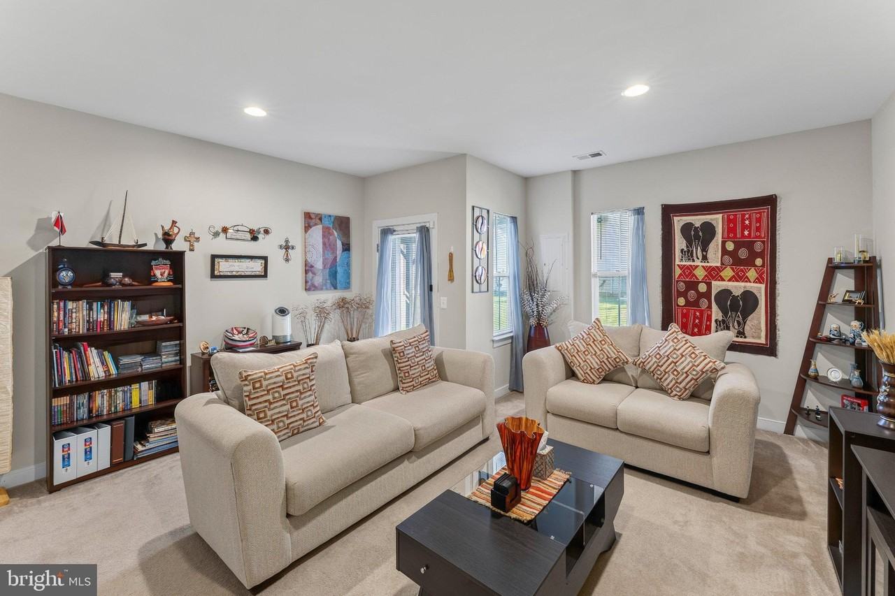 112 Shamrock Dr #13104 - Photo 7 of 35
