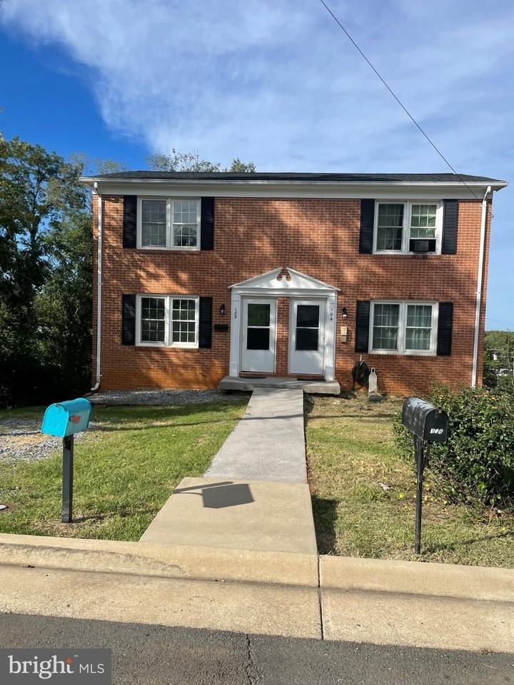102 Steele Ave - Photo 2 of 18