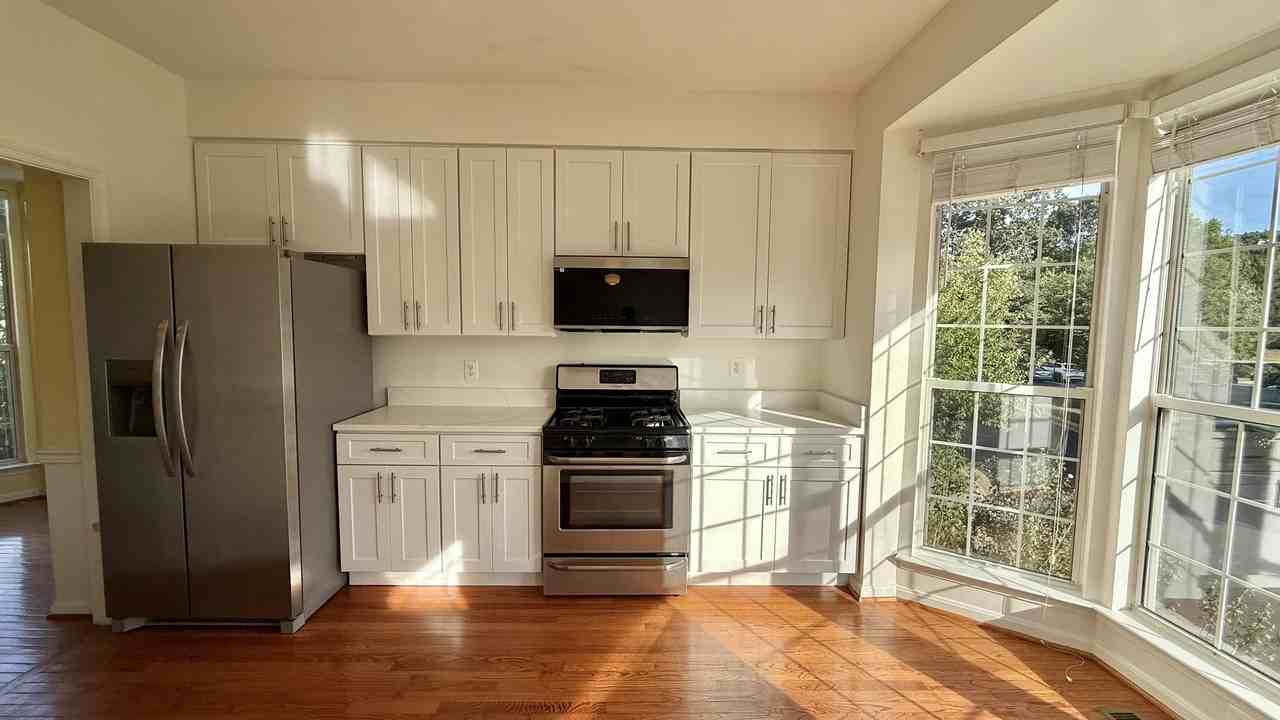 47612 Watkins Island Sq #TH - Photo 3 of 20