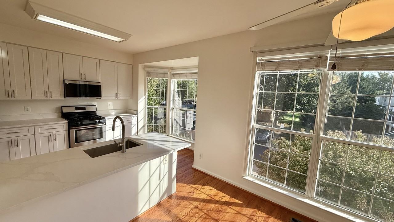 47612 Watkins Island Sq #TH - Photo 7 of 20