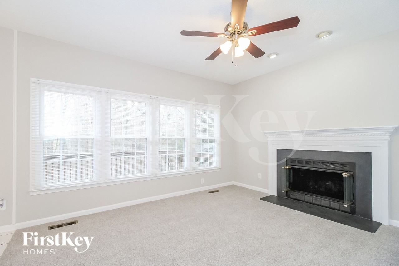 4212 Jeffrey Lane Pt - Photo 3 of 15