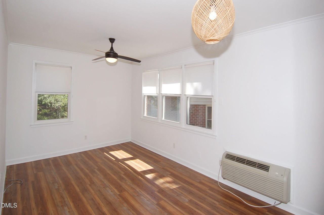 817 Daniels St #B - Photo 4 of 7