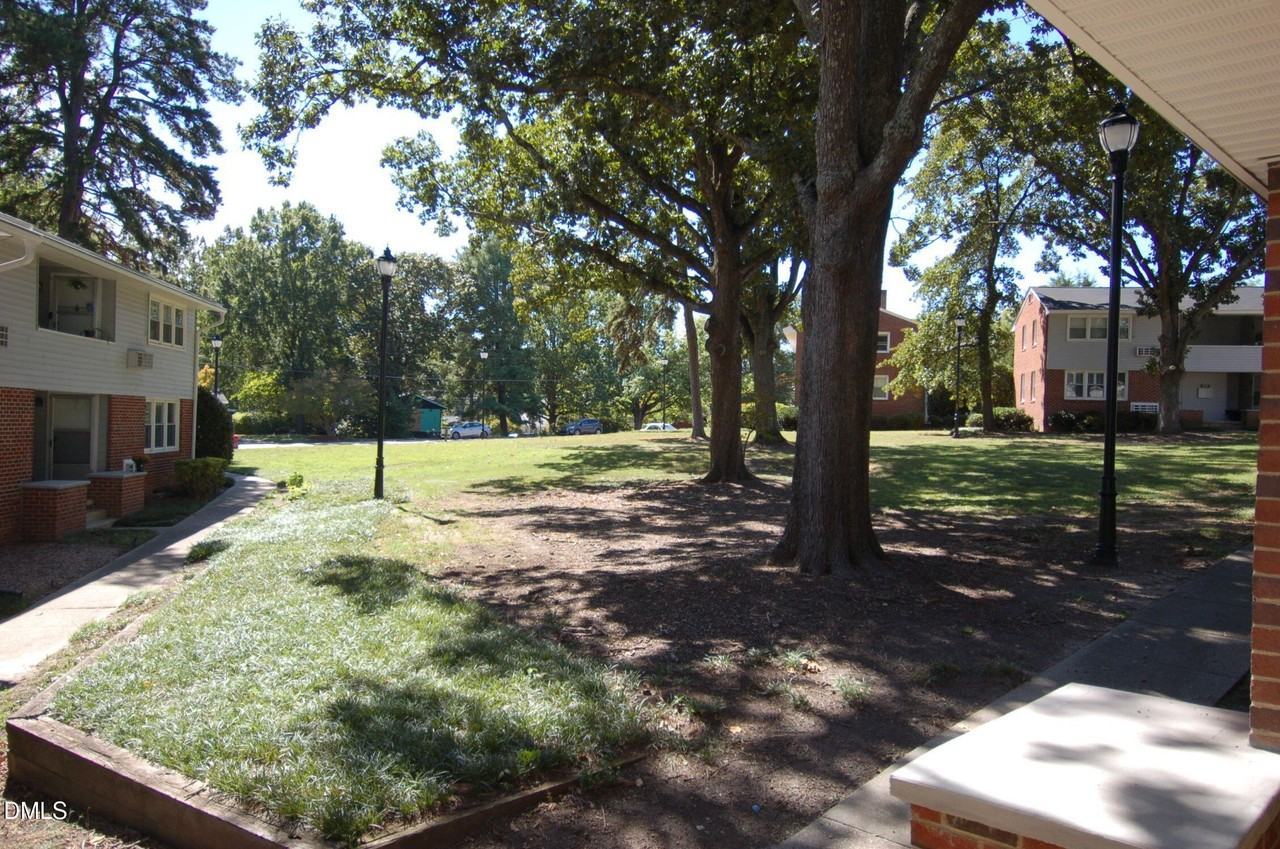 817 Daniels St #B - Photo 7 of 7