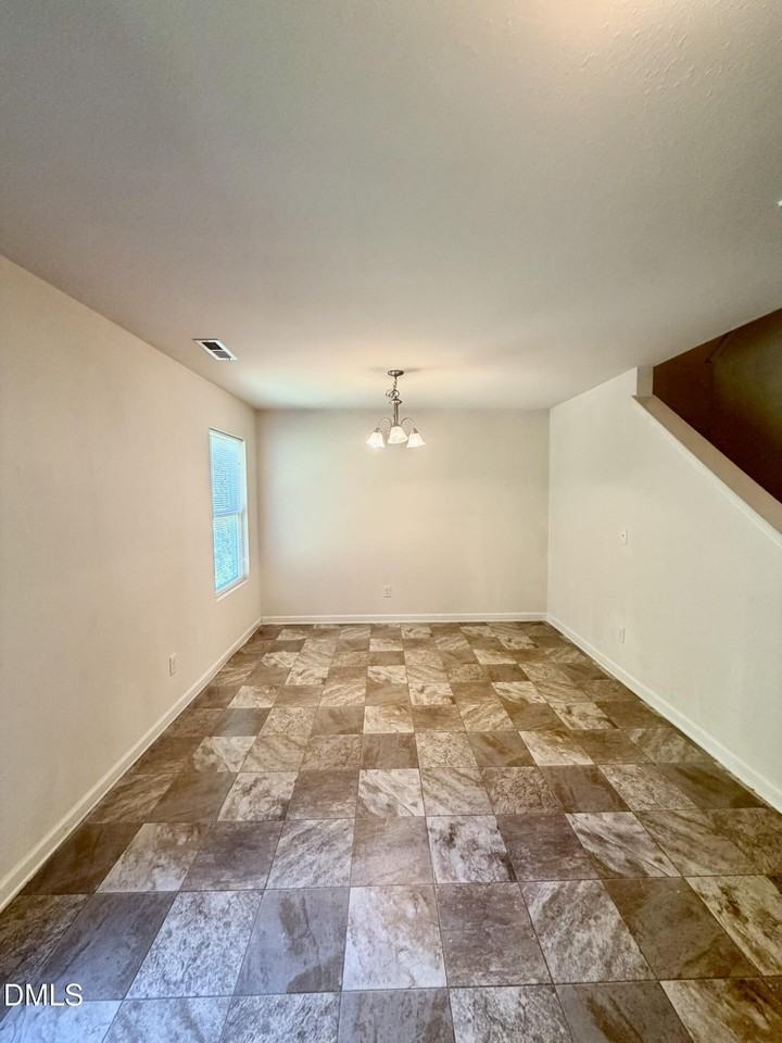 1204 Sweetgrass St - Photo 6 of 28
