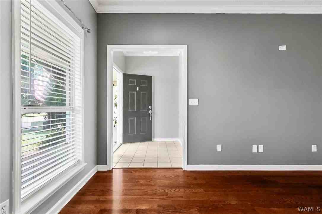 4310 Revere Way - Photo 3 of 20