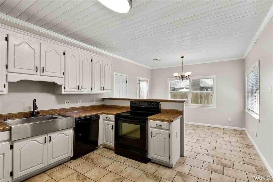 4310 Revere Way - Photo 6 of 20