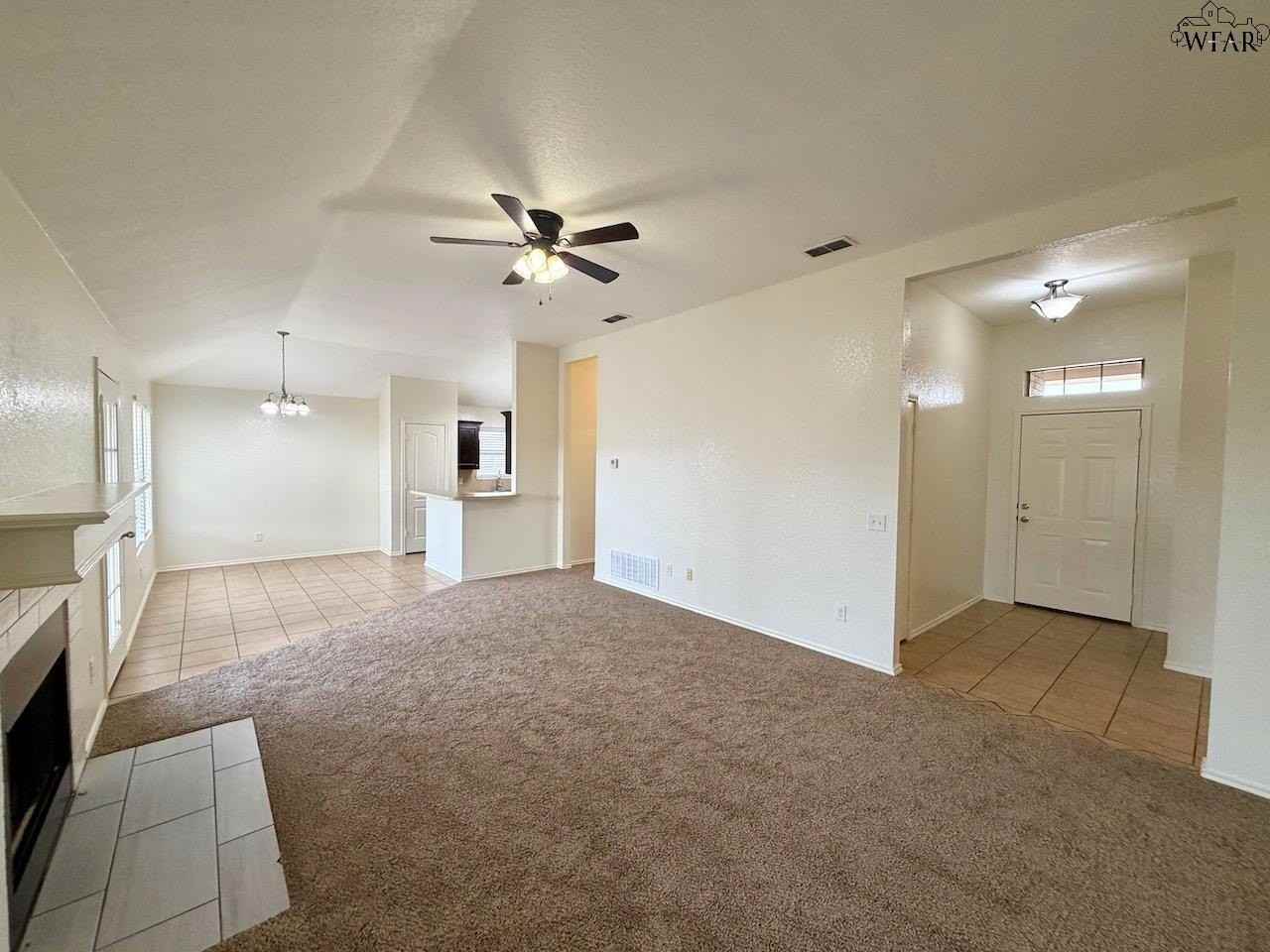 5440 Carlson St - Photo 4 of 15