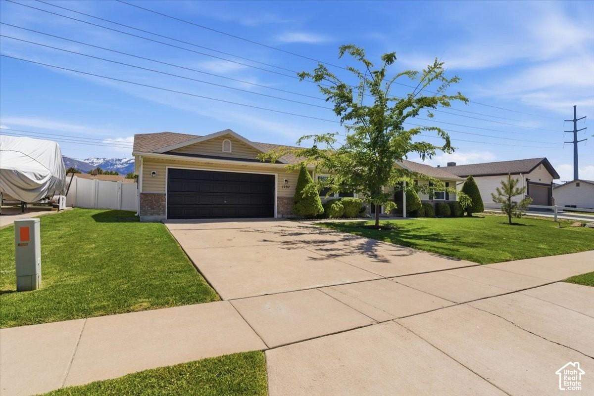 1297 S 925 W - Photo 2 of 18