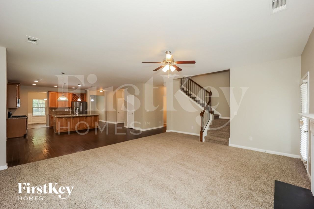 7794 Flyaway Rd #186 - Photo 4 of 18
