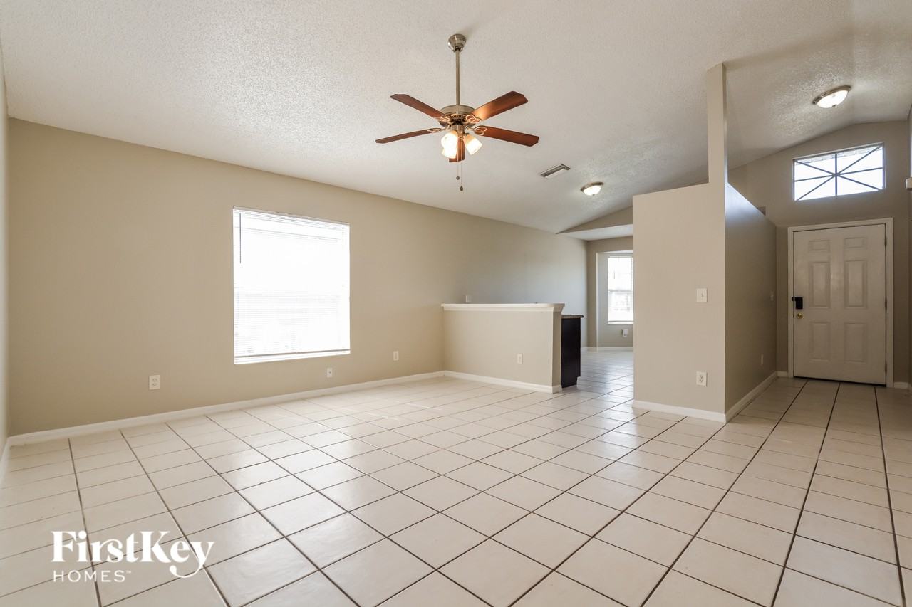 7543 Groveoak Dr - Photo 3 of 16