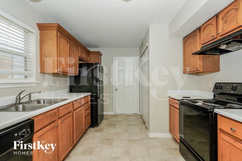 4150 Candy Apple Blvd - Photo 6 of 15