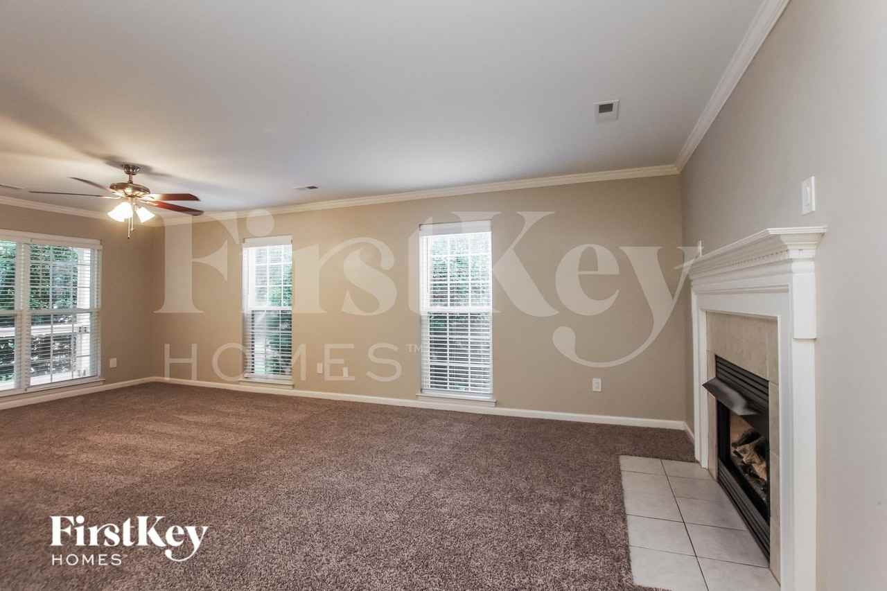4120 Balsam St - Photo 3 of 15