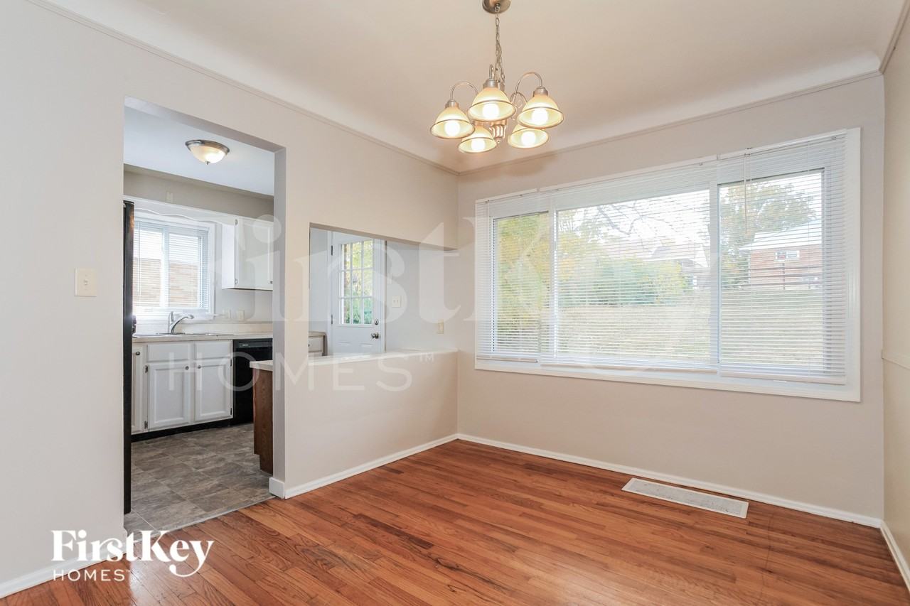 401 Ingram Rd - Photo 5 of 15