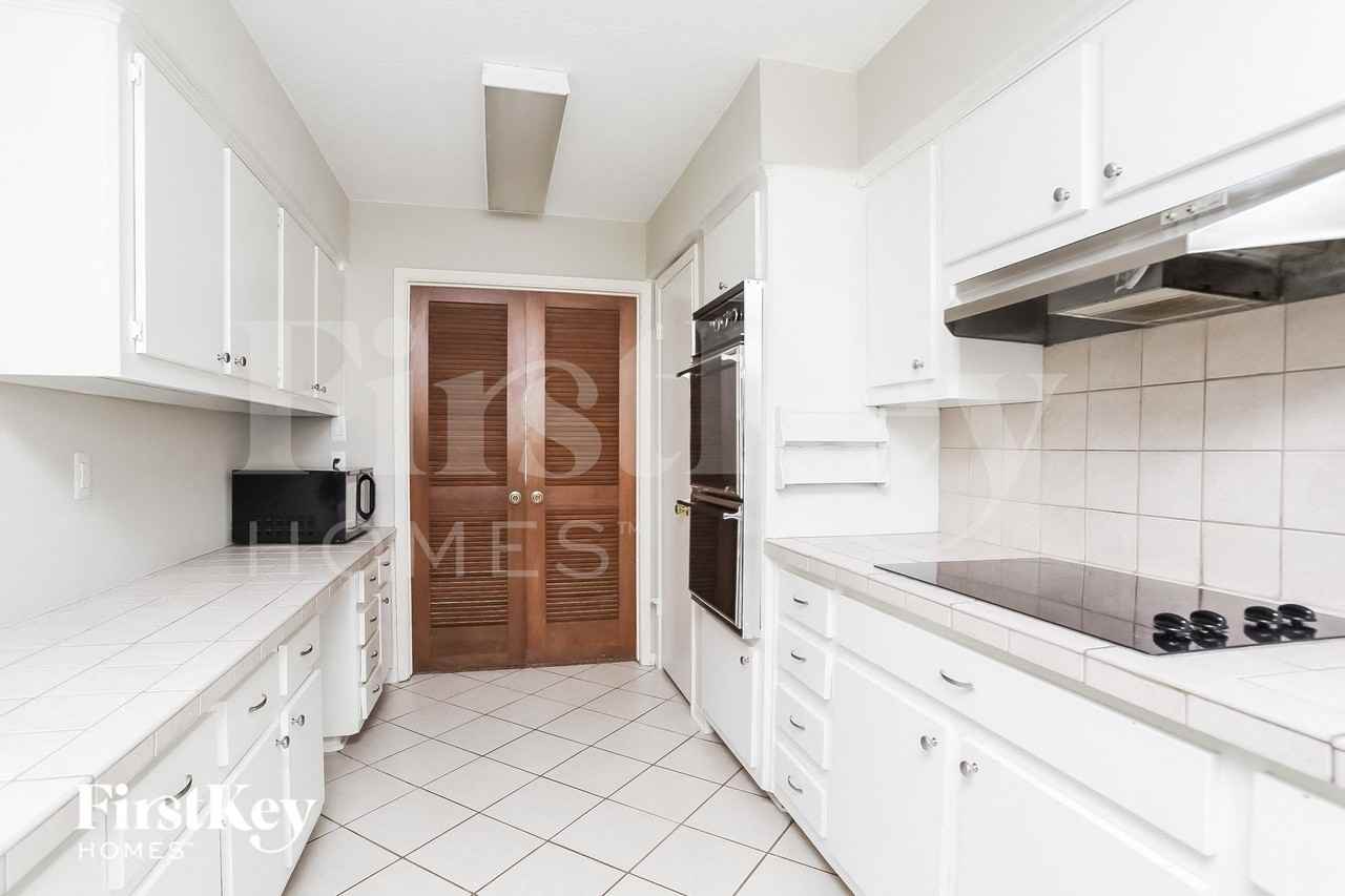 3922 Maple Heights Dr - Photo 7 of 15