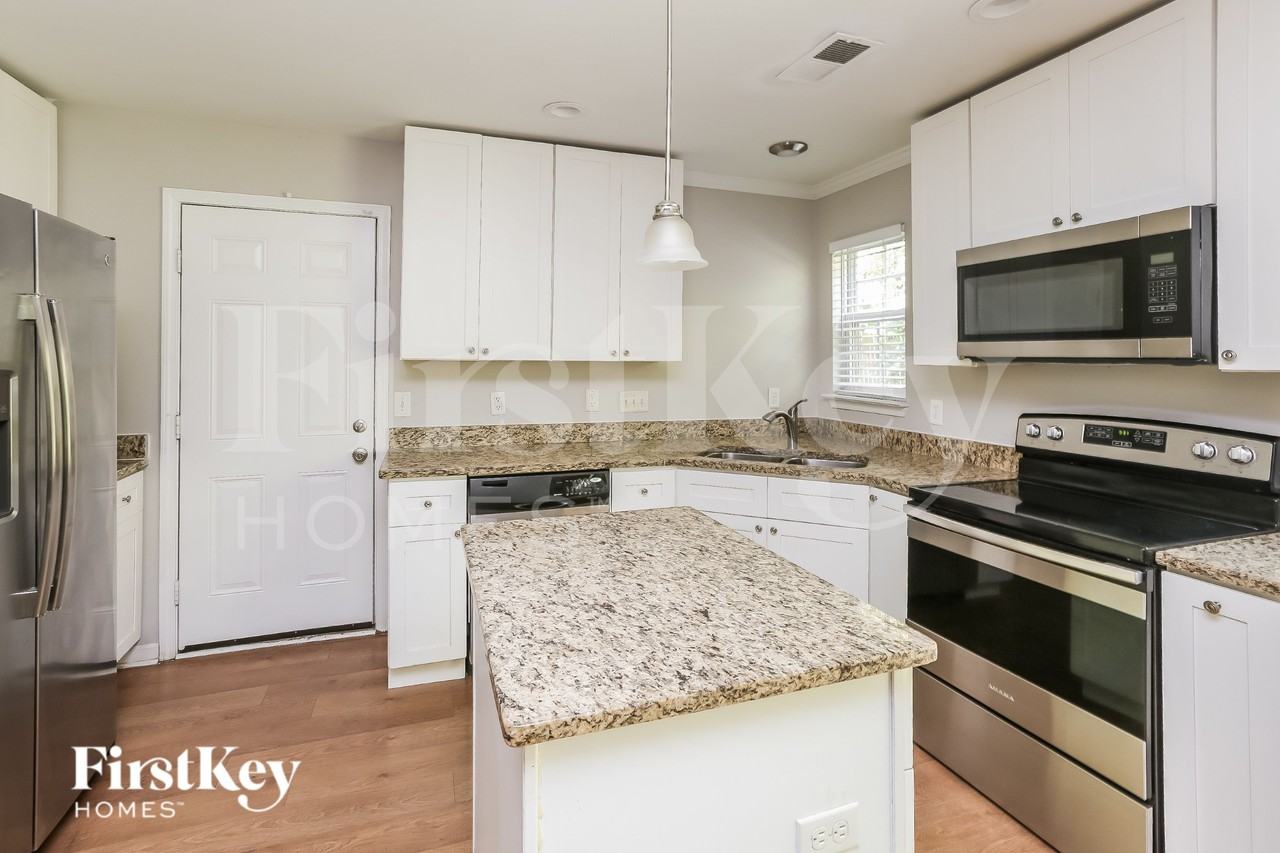3817 Sipes Ln - Photo 7 of 19