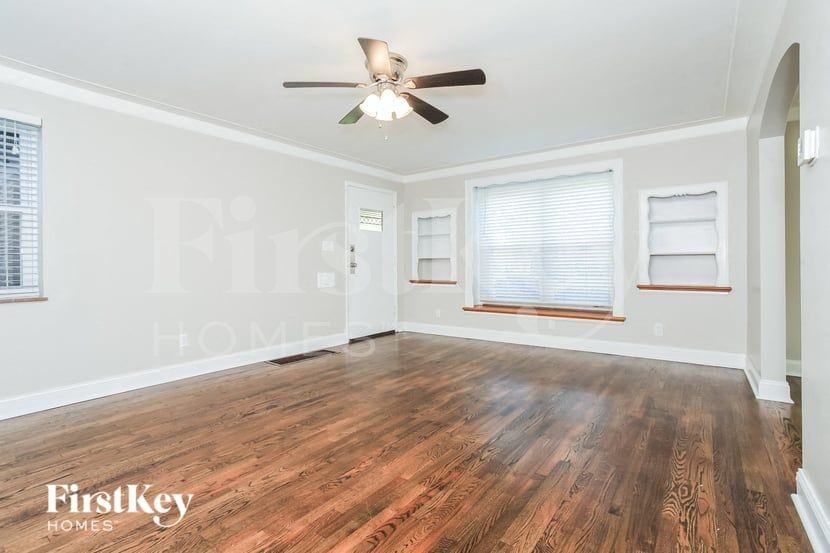 3233 Hanna Ave - Photo 4 of 15