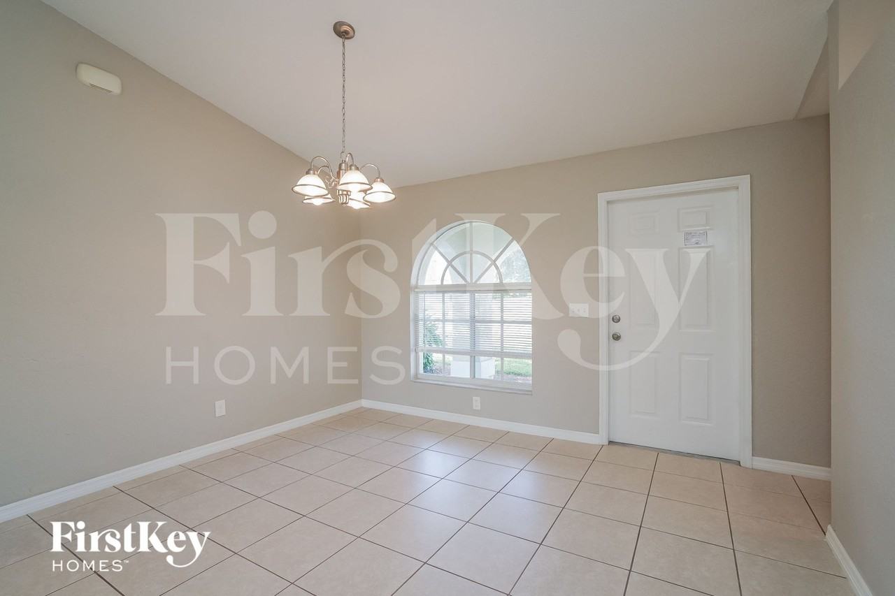 18201 Fern Rd - Photo 4 of 15