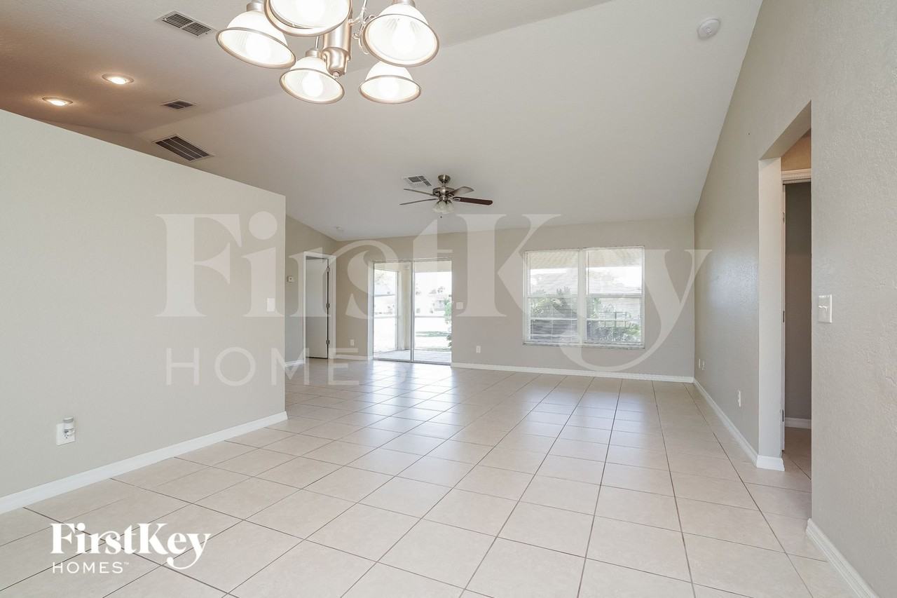 18201 Fern Rd - Photo 5 of 15