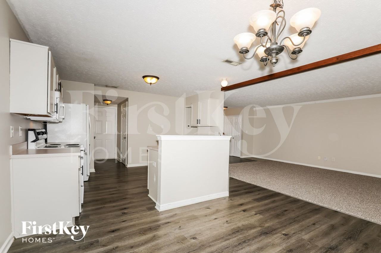 17046 Kirklin Dr - Photo 5 of 19