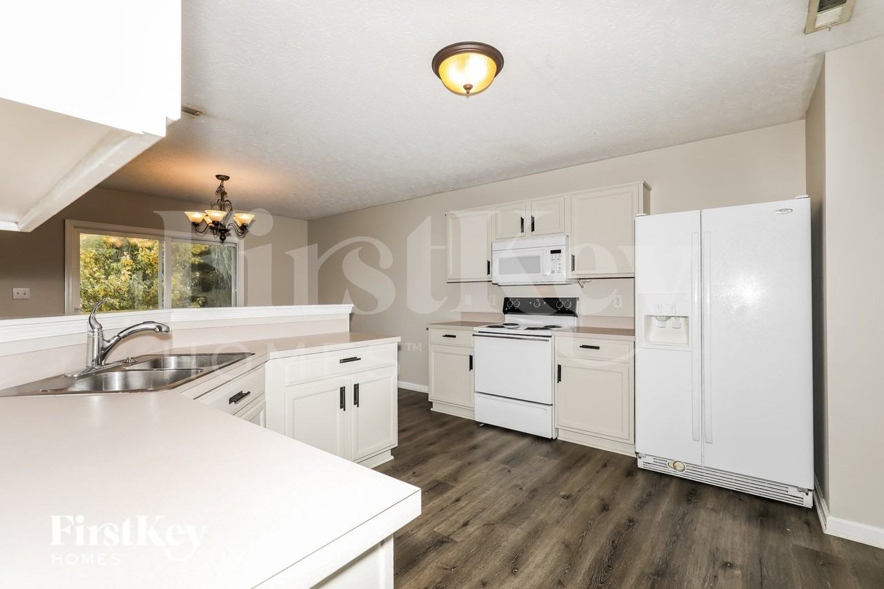 17046 Kirklin Dr - Photo 7 of 19