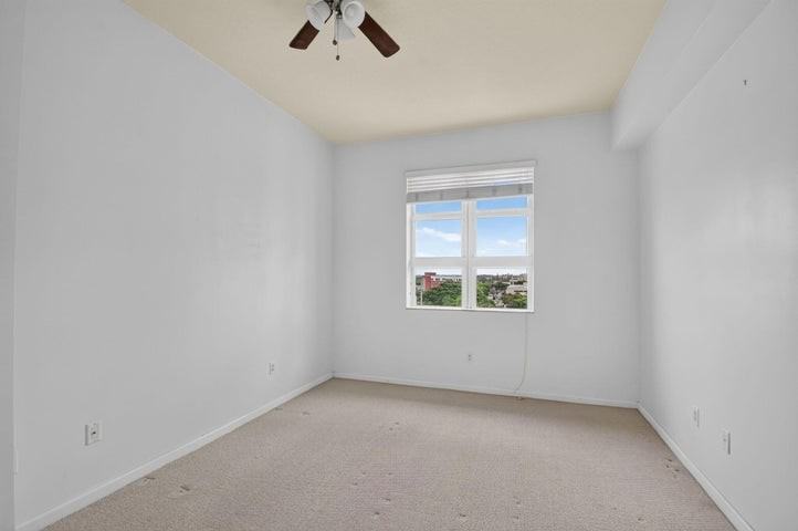 403 North Sapodilla Avenue - Photo 7 of 8