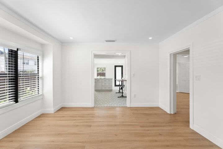 517 55th Street - Photo 7 of 8