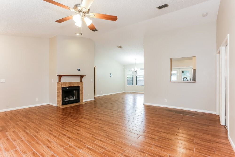 4220 Penneykamp Rd - Photo 4 of 16