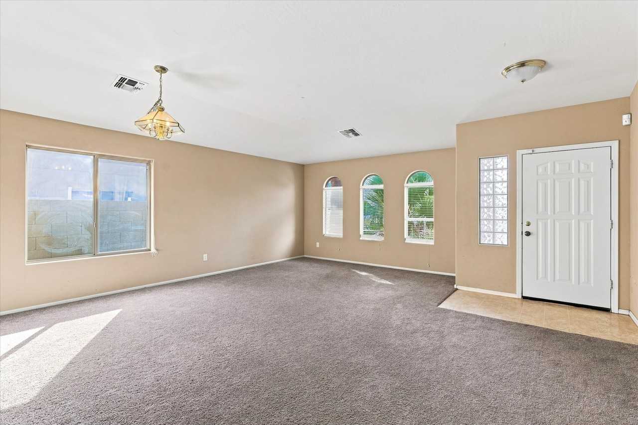 20 W Cooper Canyon Rd - Photo 5 of 39