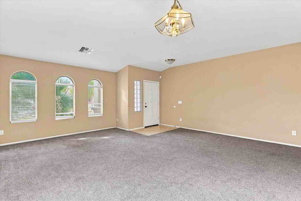 20 W Cooper Canyon Rd - Photo 6 of 39