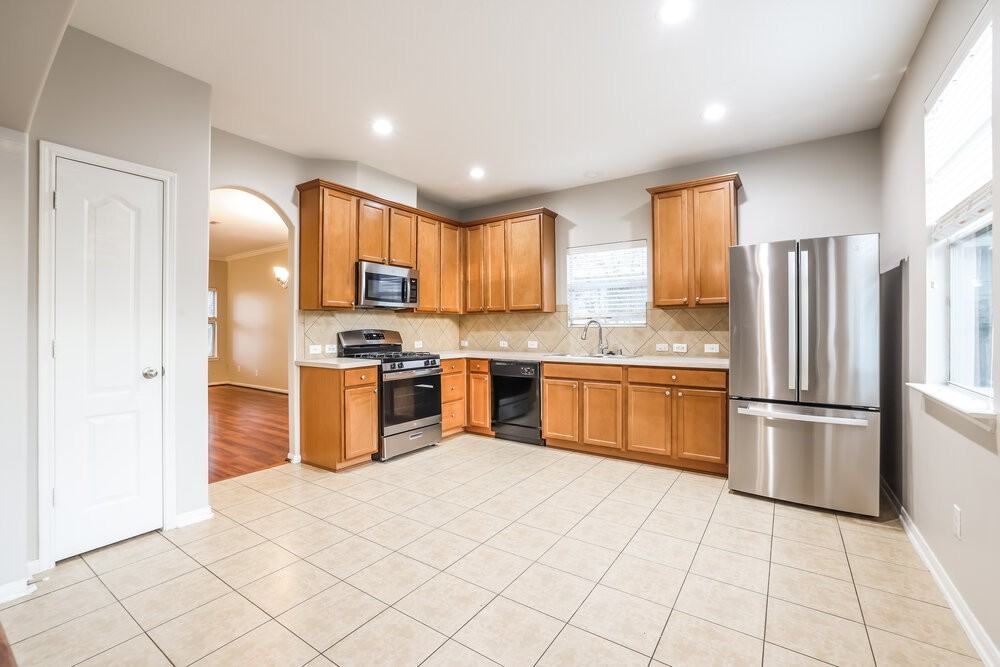 15523 Hinsdale Springs Ln - Photo 6 of 17