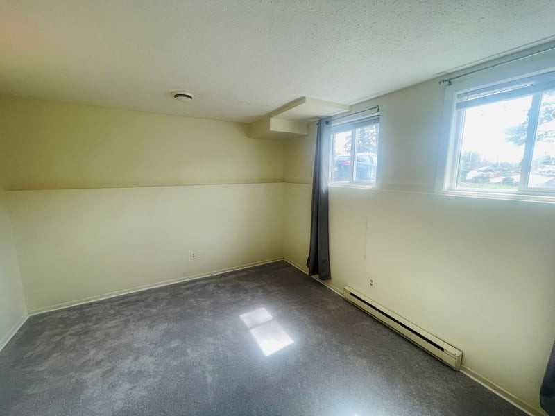 16 Sonnet Cres #A - Photo 7 of 10