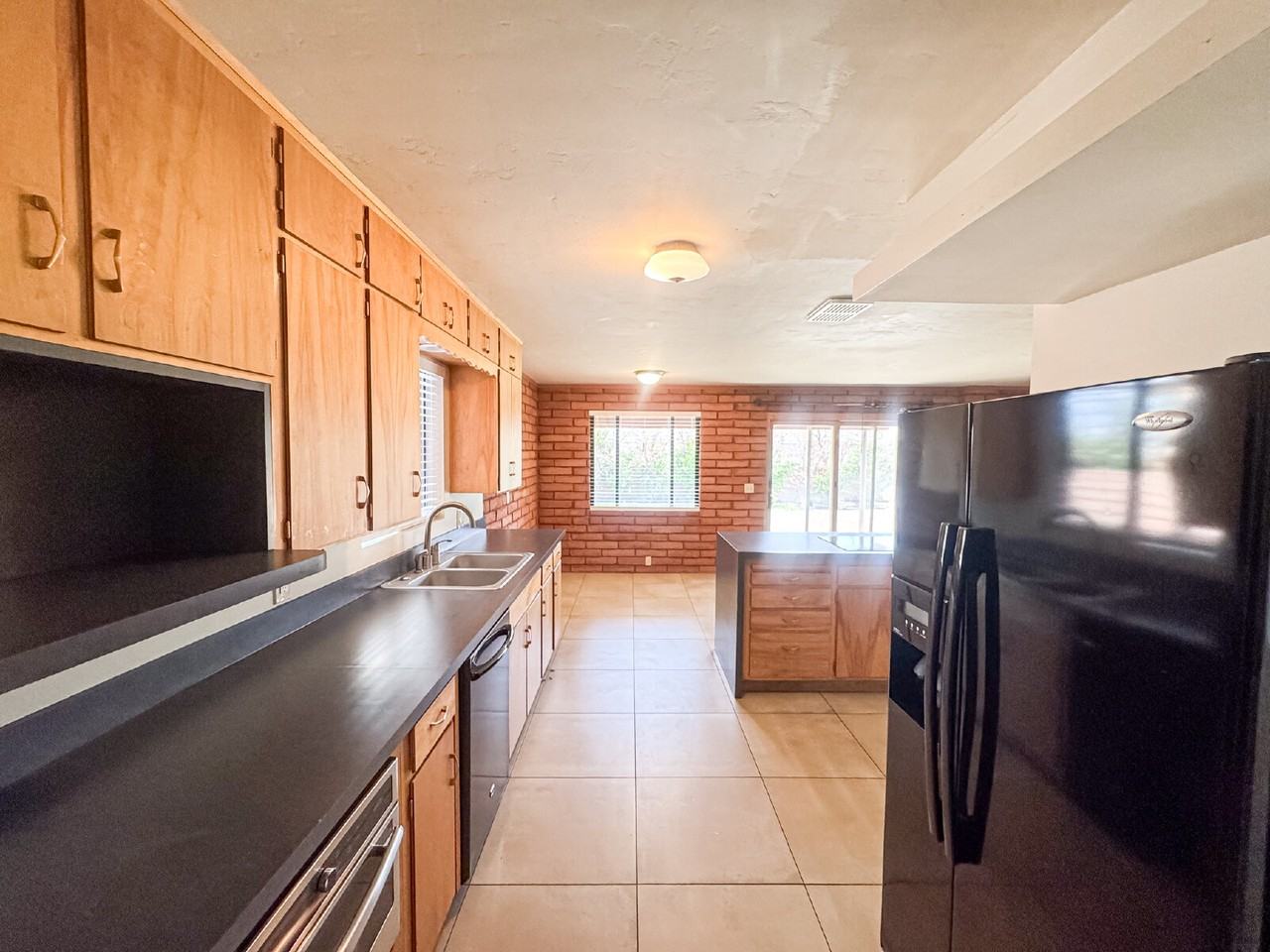 505 E Loma Vista Dr - Photo 3 of 26