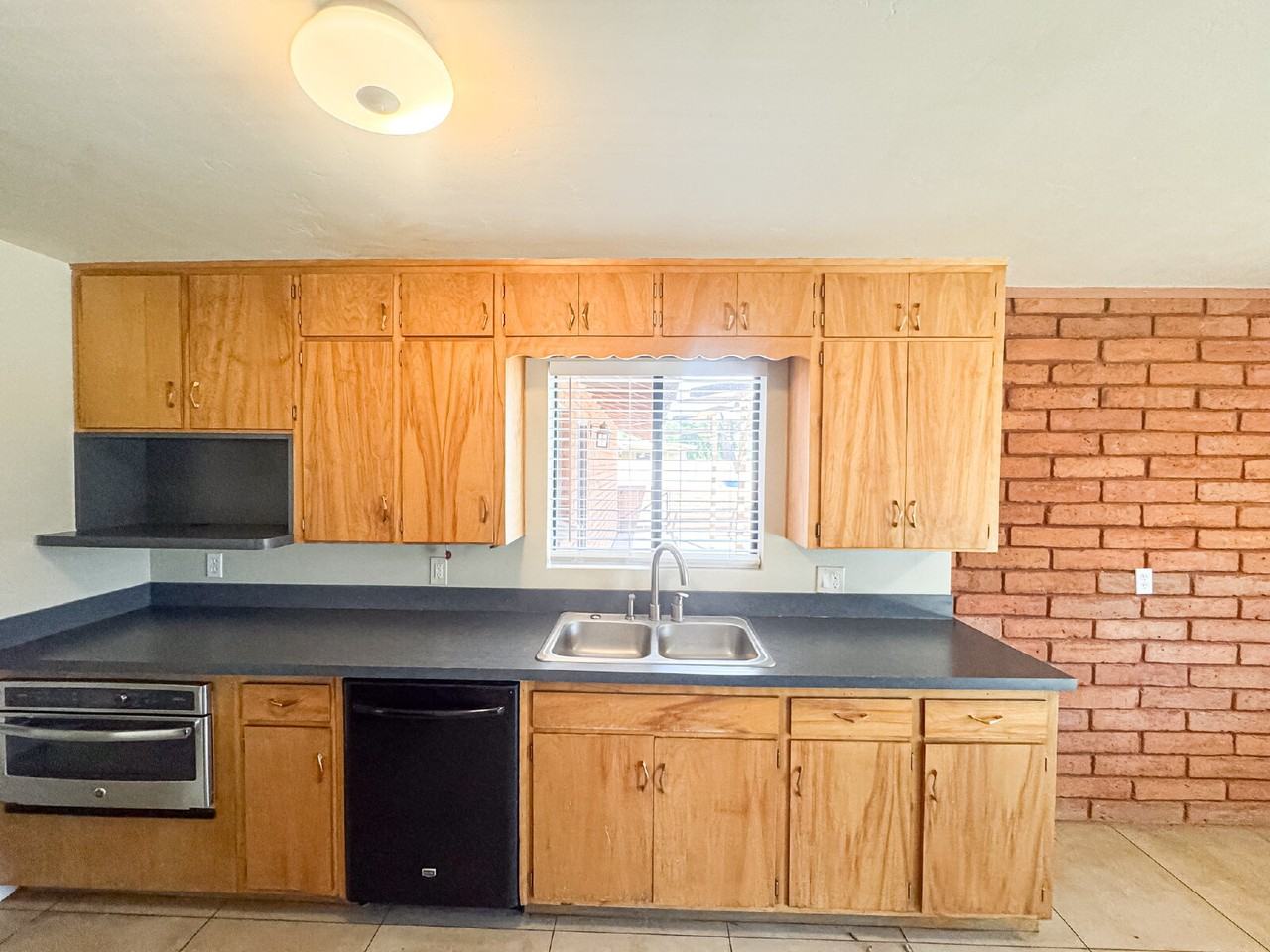 505 E Loma Vista Dr - Photo 5 of 26