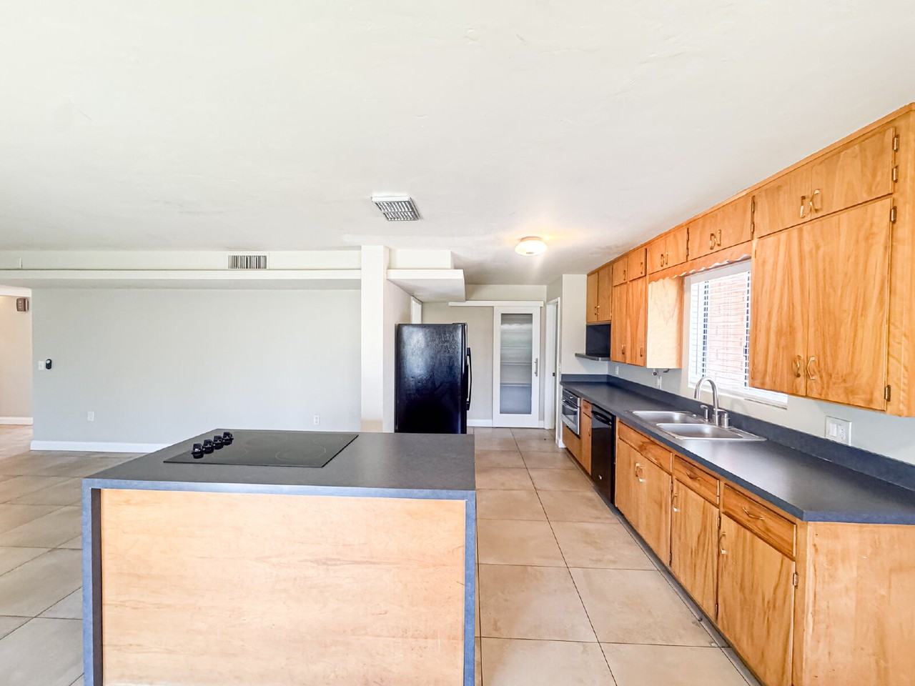 505 E Loma Vista Dr - Photo 6 of 26
