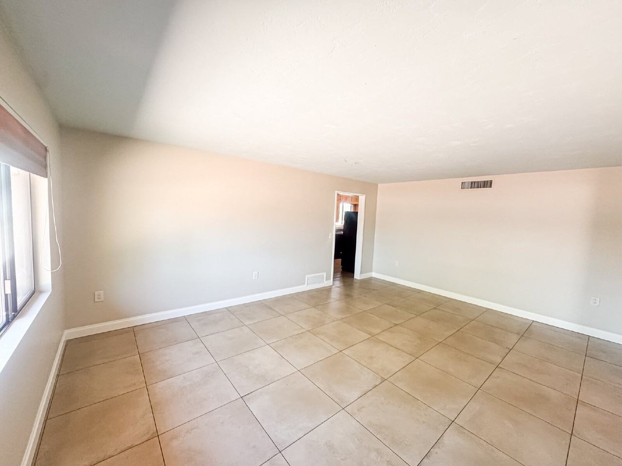 505 E Loma Vista Dr - Photo 7 of 26