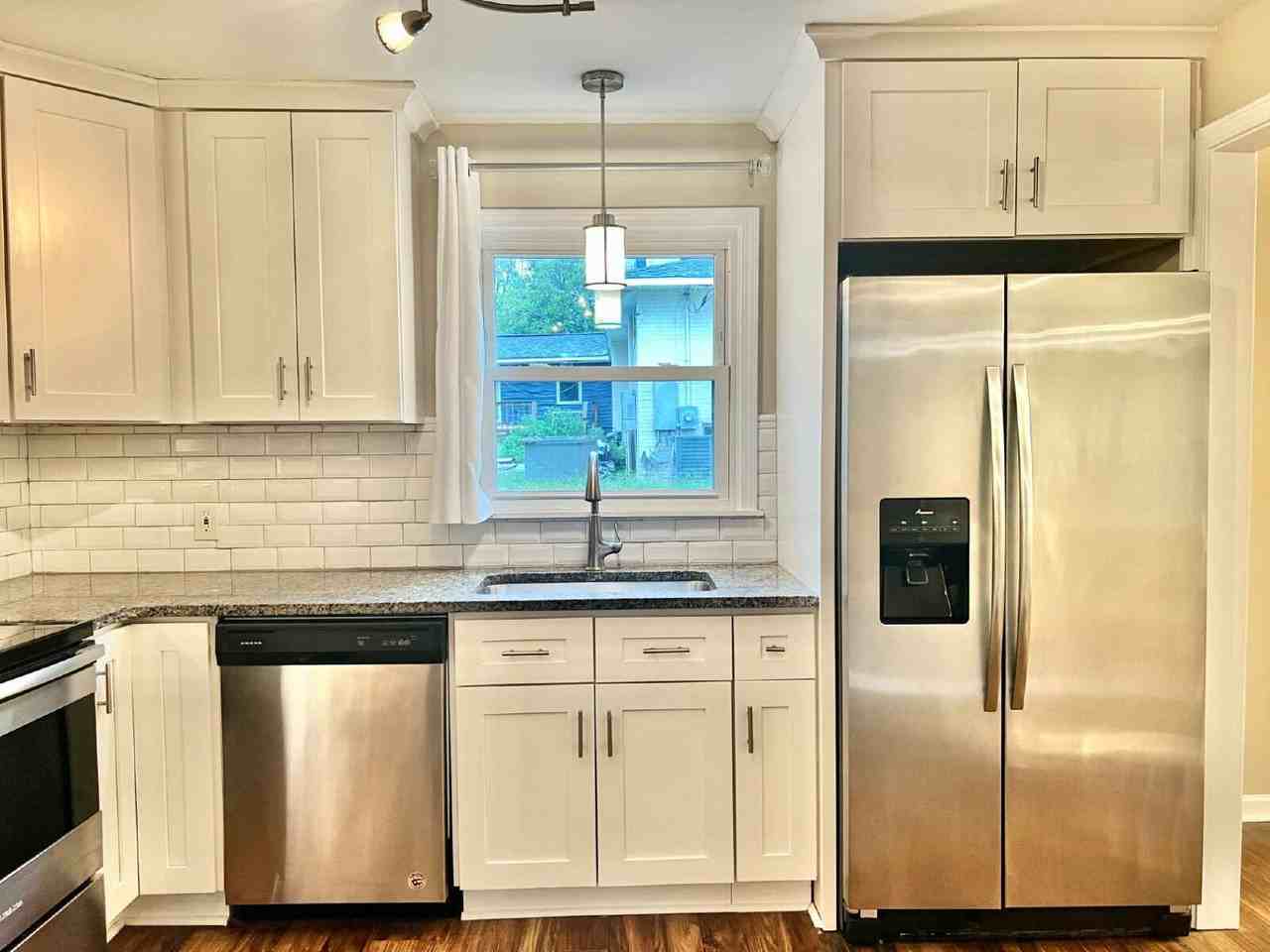 2117 Tarlton Dr - Photo 4 of 32