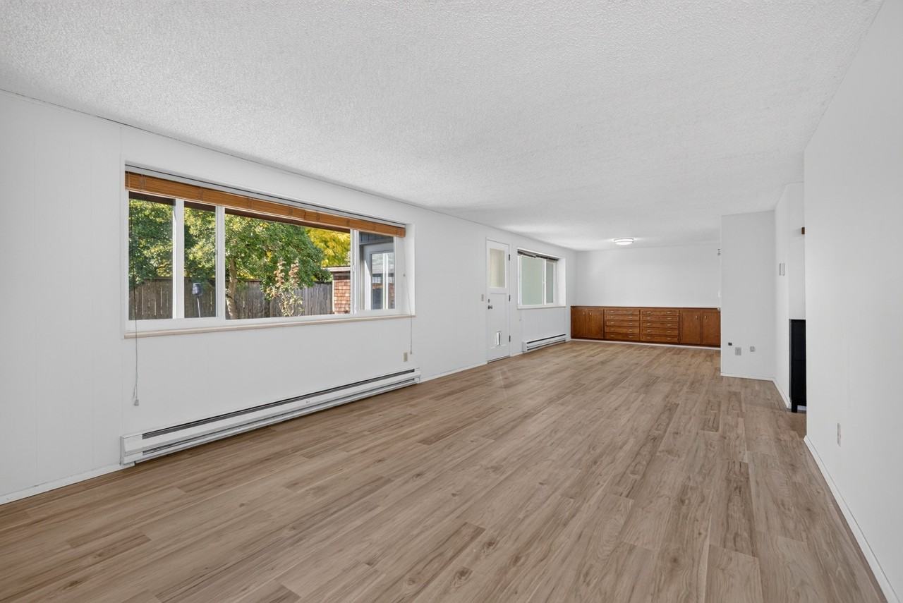 6247 3rd Ave Nw #3 - Photo 3 of 28