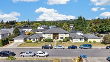 featured image of 18461 Killarney Cir Se #5