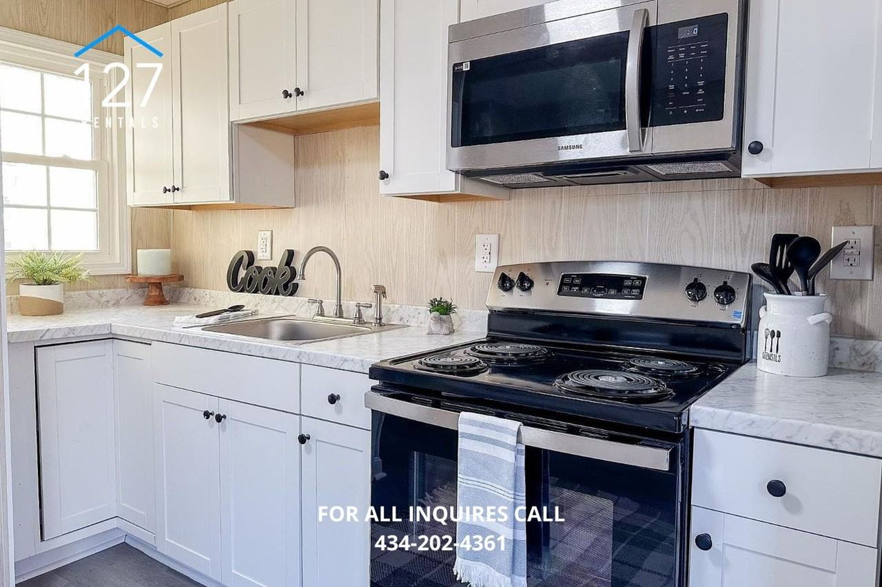 1704 Taylor St - Photo 3 of 29