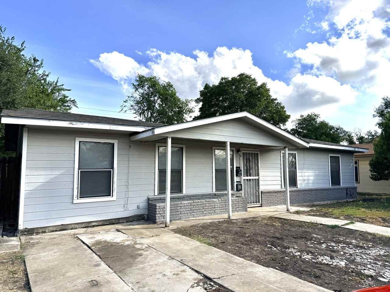 315 Pool Dr #A - Photo 2 of 34