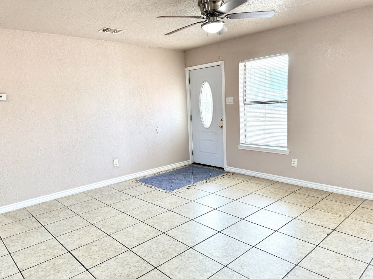 315 Pool Dr #A - Photo 5 of 34