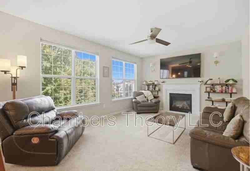 3324 Eagle Ridge Dr - Photo 5 of 45