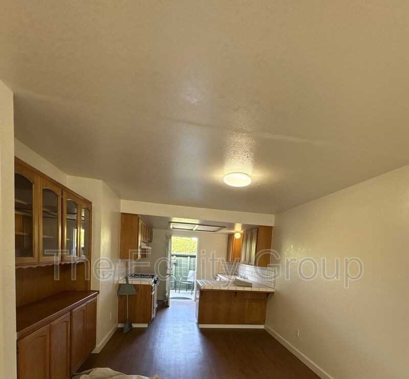 2619 S Maselli St - Photo 4 of 17