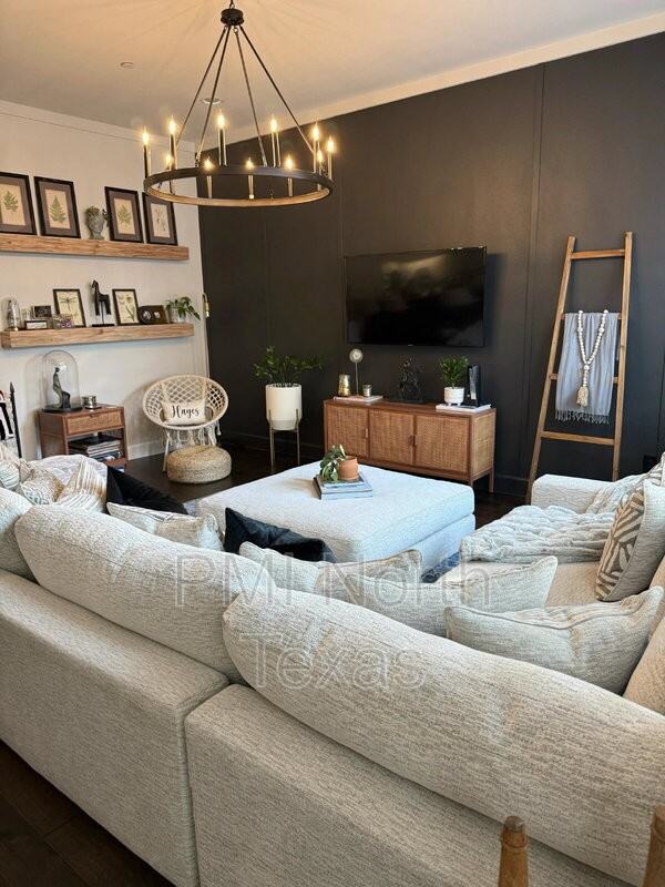 8357 Canal St - Photo 2 of 4