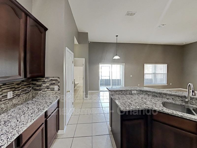 3805 Wood Thrush Dr - Photo 5 of 15