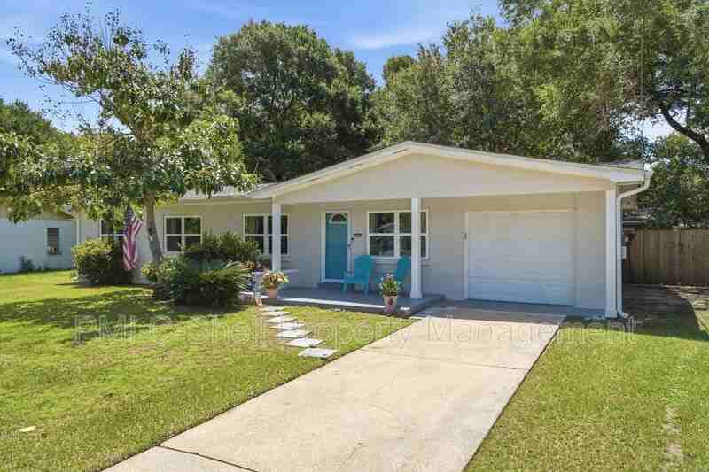 225 N Madison Dr - Photo 2 of 40