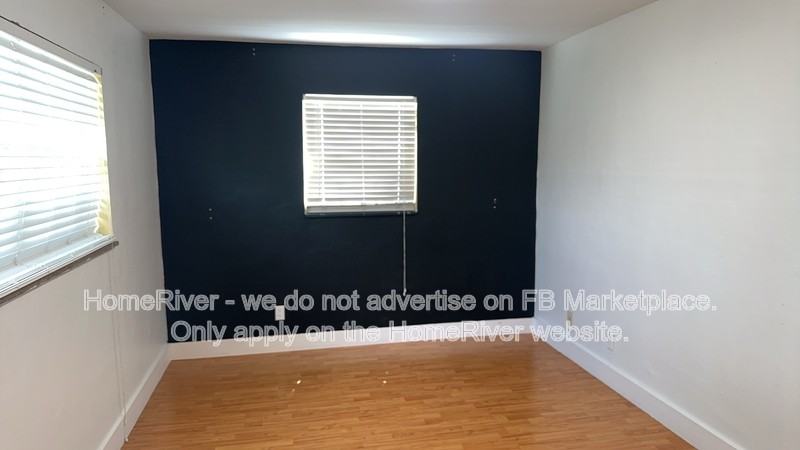 4200 Sw 19th St #B - Photo 5 of 10