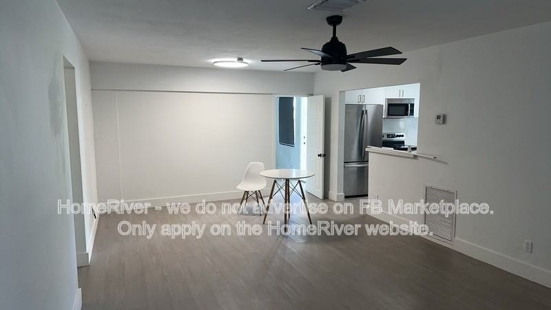 4200 Sw 19th St #B - Photo 6 of 10